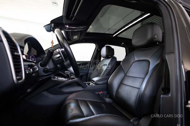 Porsche Cayenne e-Hybrid Rata od 800