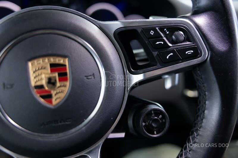 Porsche Cayenne e-Hybrid Rata od 800
