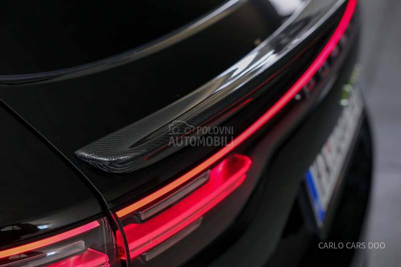 Porsche Cayenne e-Hybrid Rata od 800
