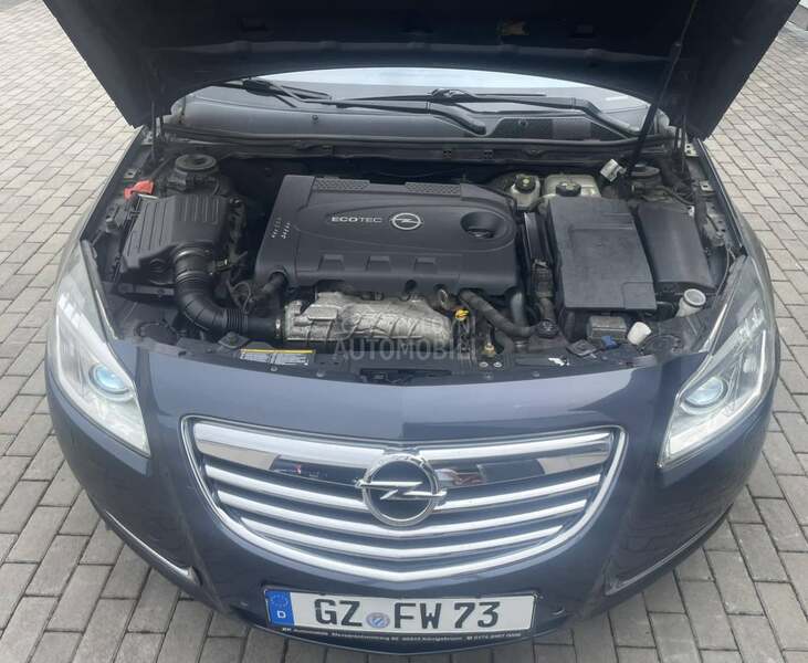 Opel Insignia 2010. god. -  kompletan auto u delovima