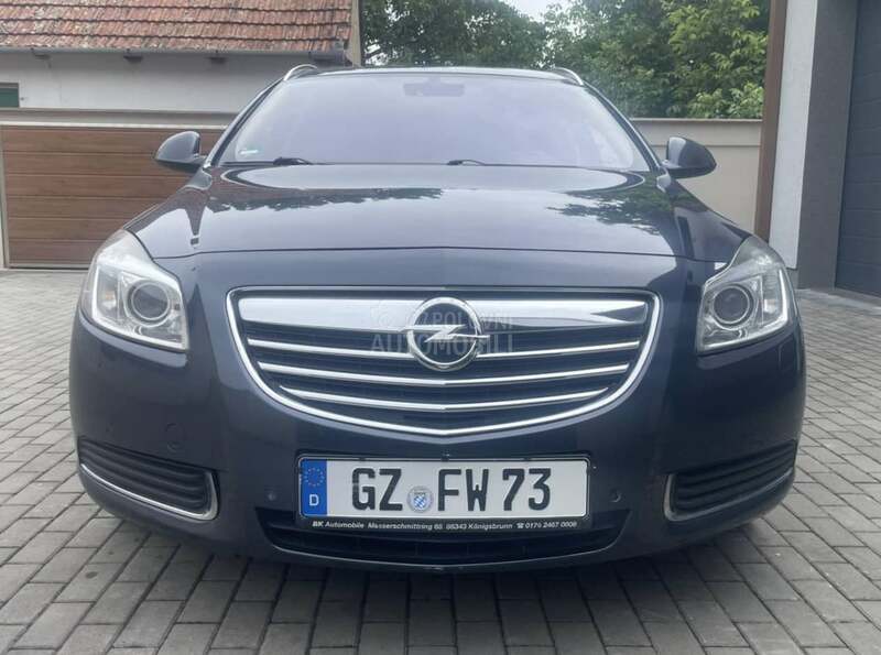 Opel Insignia 2010. god. -  kompletan auto u delovima
