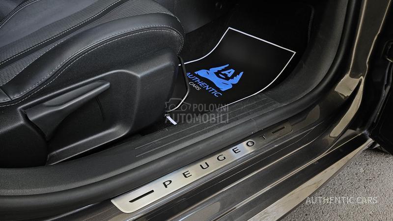 Peugeot 208 GT/3D/cam