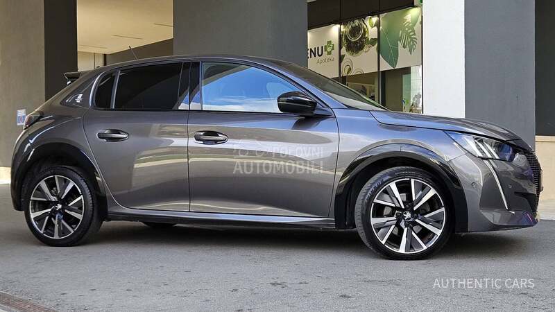 Peugeot 208 GT/3D/cam