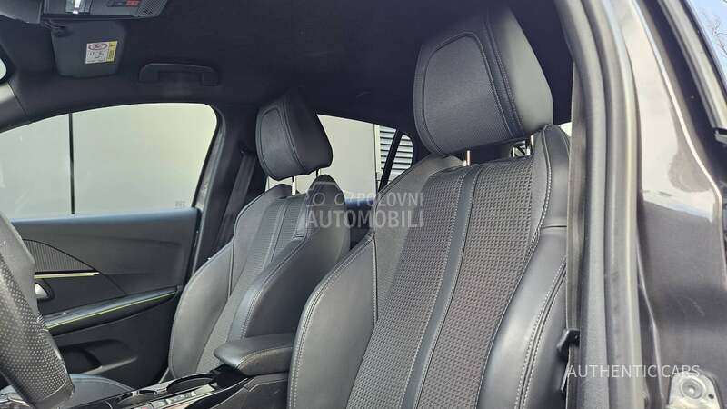 Peugeot 208 GT/3D/cam