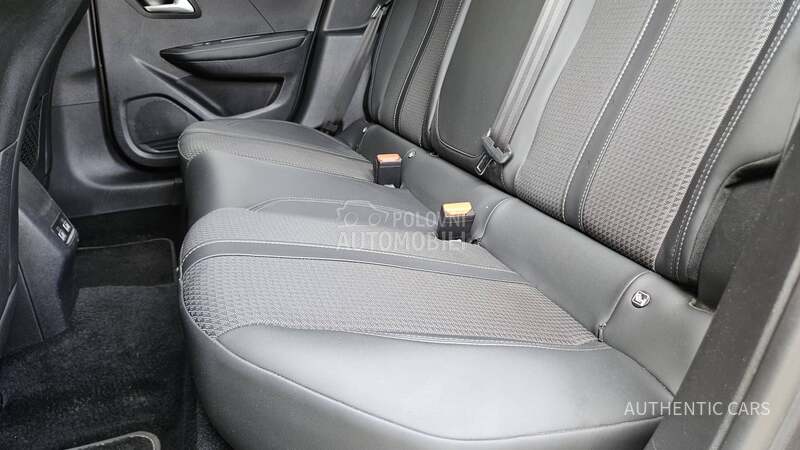 Peugeot 208 GT/3D/cam