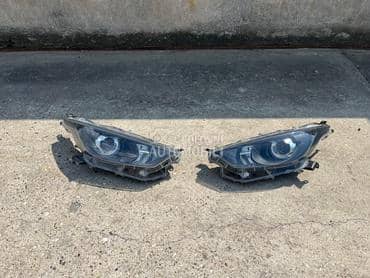 Levi Desni Far za Toyota Yaris od 2020. do 2025. god.