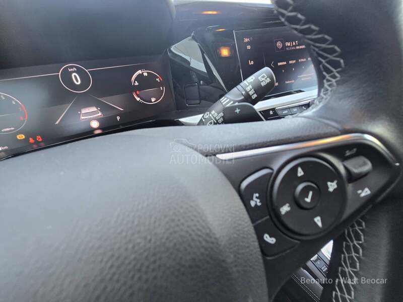 Opel Grandland TURBO AT