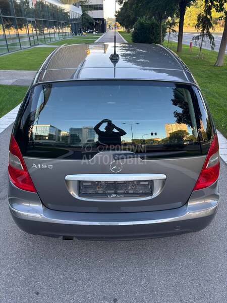 Mercedes Benz A 150 BLUE E. RESTYLING