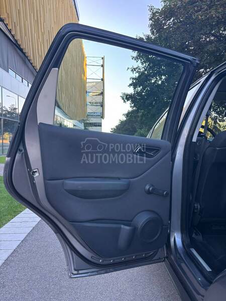 Mercedes Benz A 150 BLUE E. RESTYLING