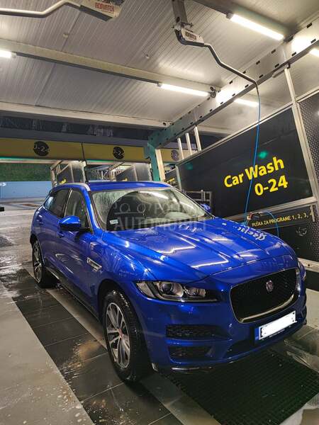 Jaguar F pace 