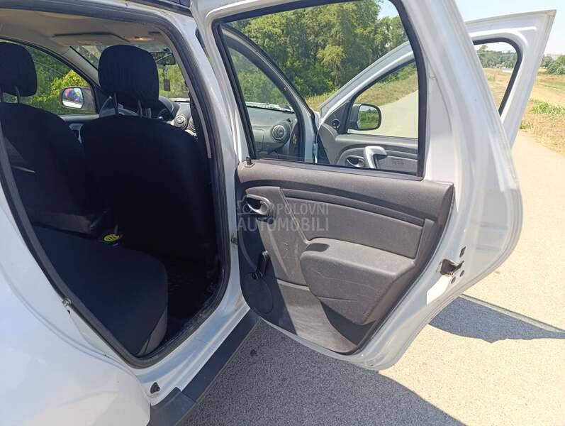 Dacia Duster 1.6