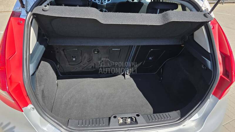 Ford Fiesta 1.4 TdCi TITANIUM