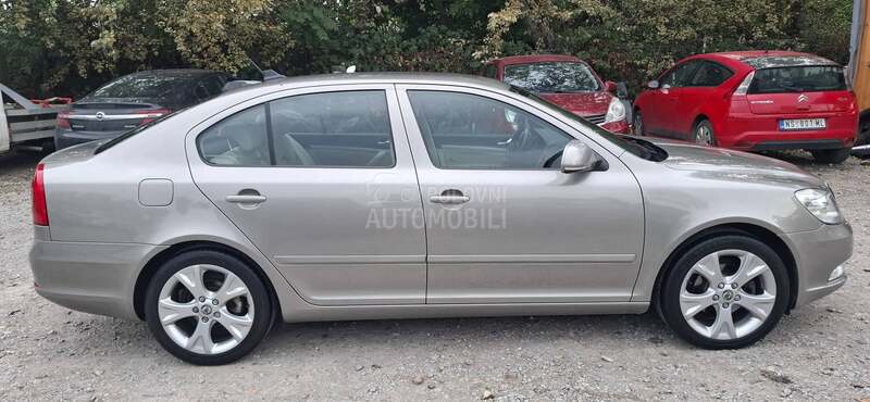 Škoda Octavia 1.6 TDI FFUULL