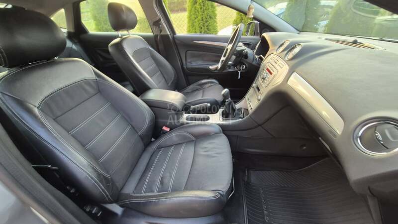 Ford Mondeo 