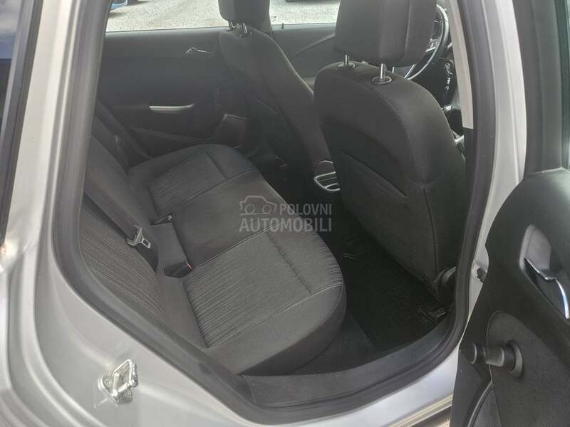 Opel Astra J 