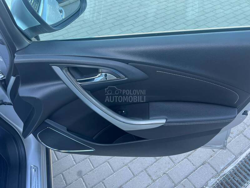 Opel Astra J 1.7d/T O P/