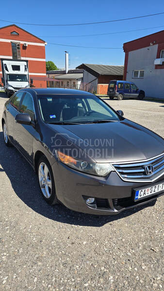 Honda Accord 2.0 4D ELEGANCE