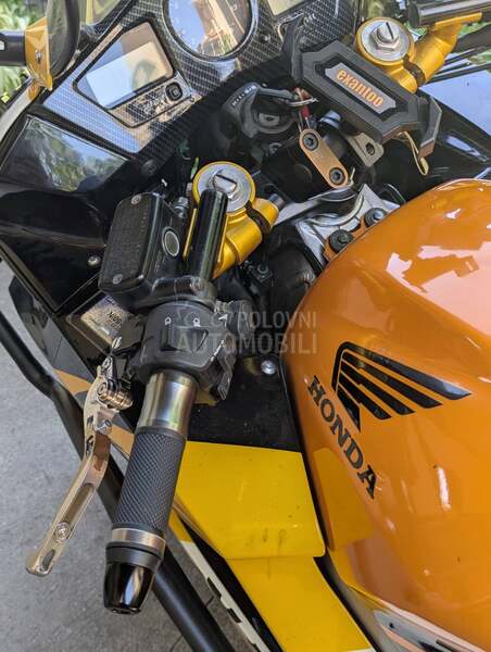 Honda VFR V4 VTEC 800