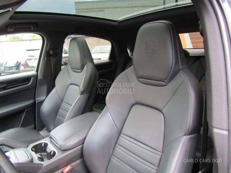 Porsche Cayenne Rata od 810e