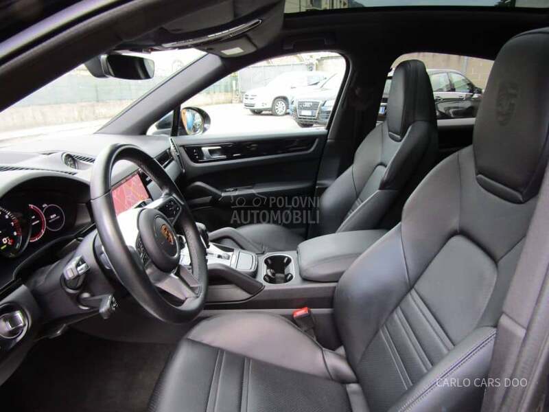Porsche Cayenne Rata od 810e