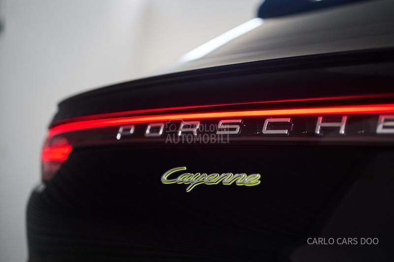 Porsche Cayenne Rata od 810e