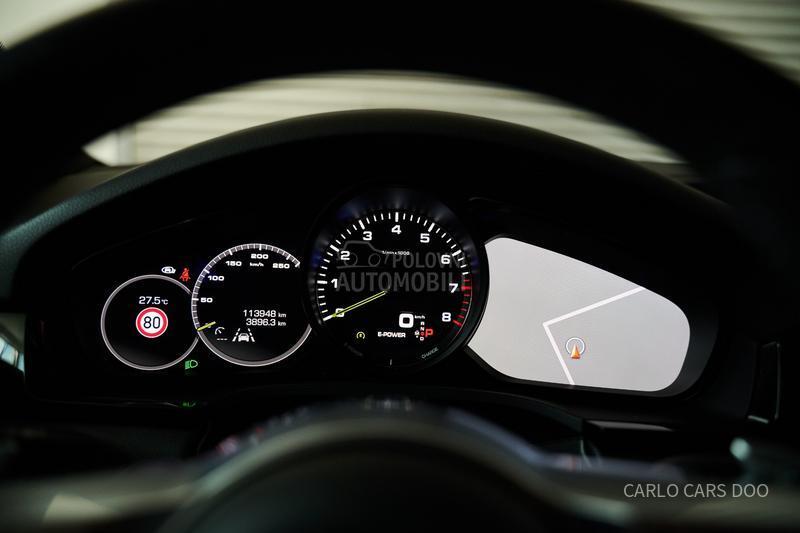 Porsche Cayenne Rata od 810e