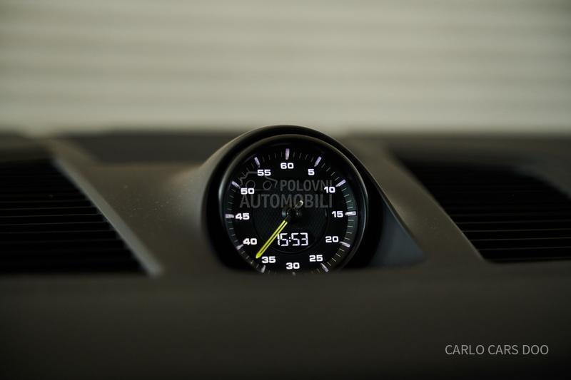 Porsche Cayenne Rata od 810e