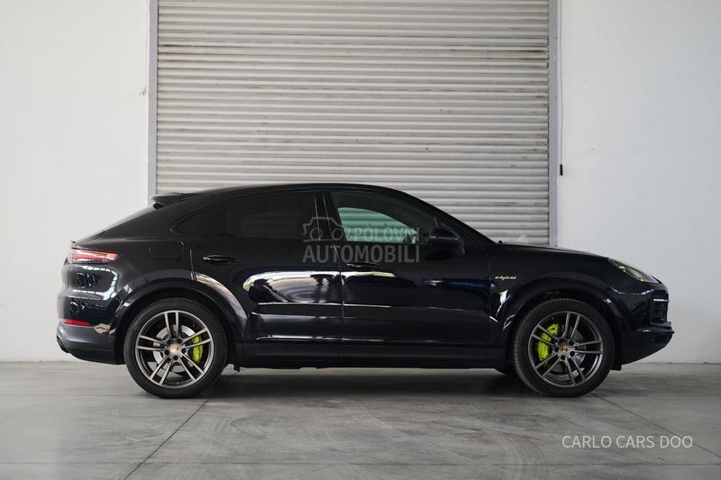 Porsche Cayenne Rata od 810e