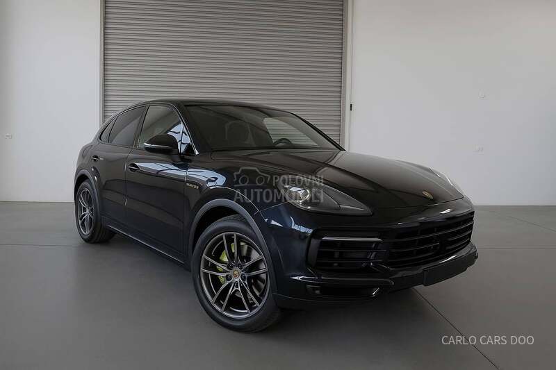 Porsche Cayenne Rata od 810e