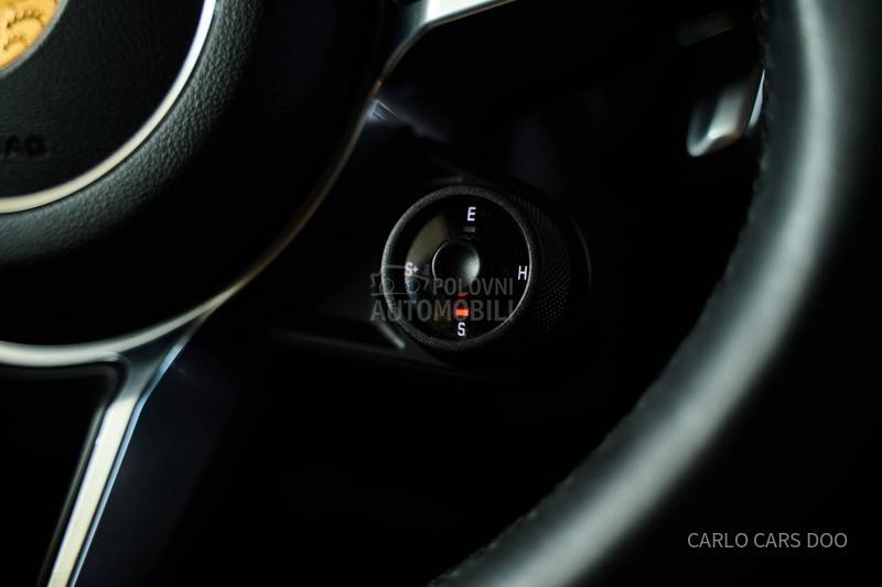 Porsche Cayenne Rata od 810e
