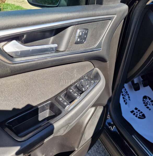 Ford Galaxy //TITANIUM