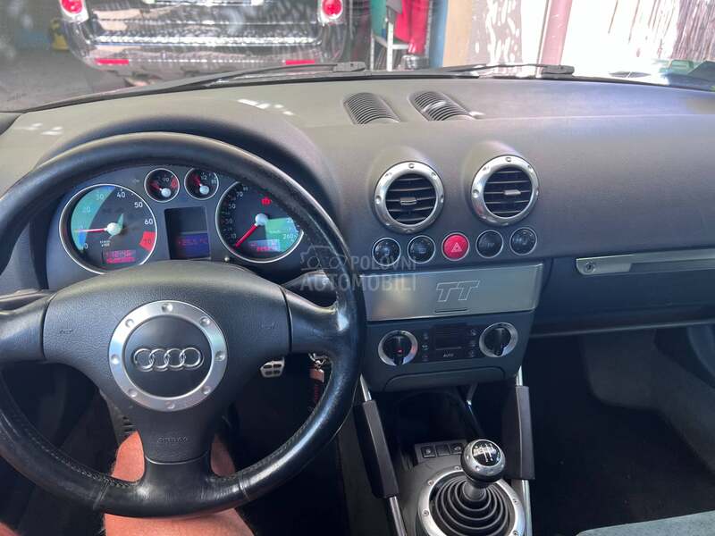Audi TT MK1