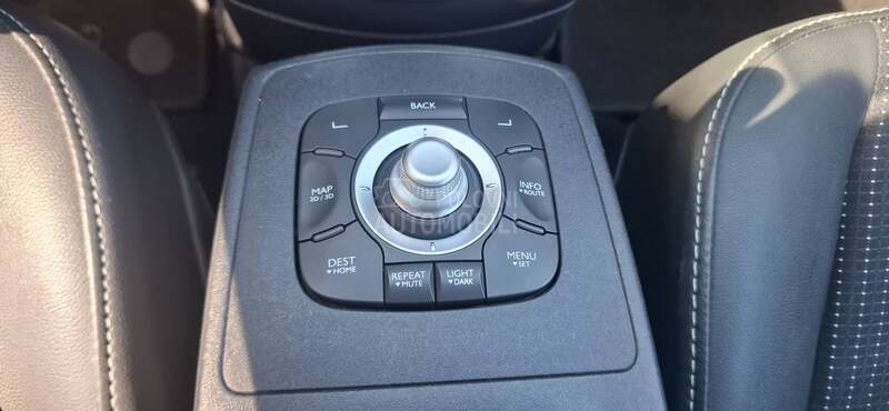 Renault Scenic 2012