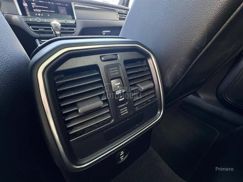 Porsche Macan 2.0 4x4 PANO