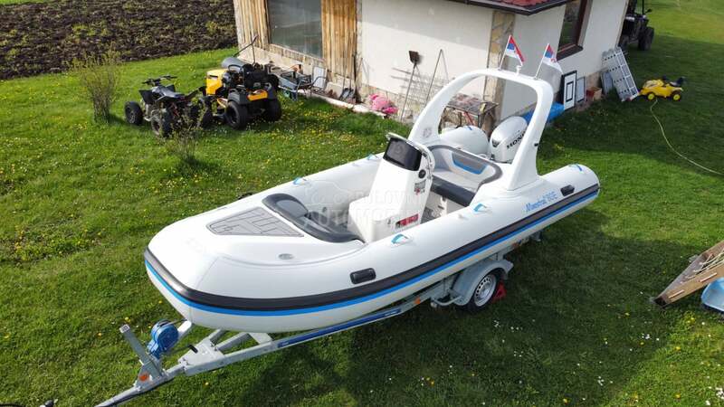 Zodiac Maestral 80e