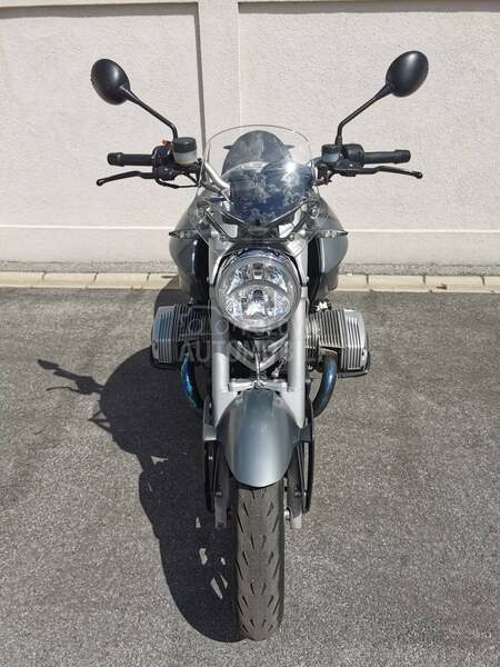 BMW R1200R
