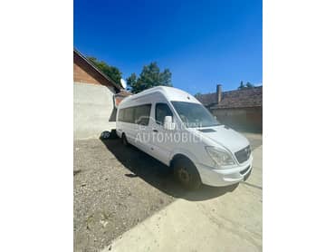 Mercedes Benz SPRINTER