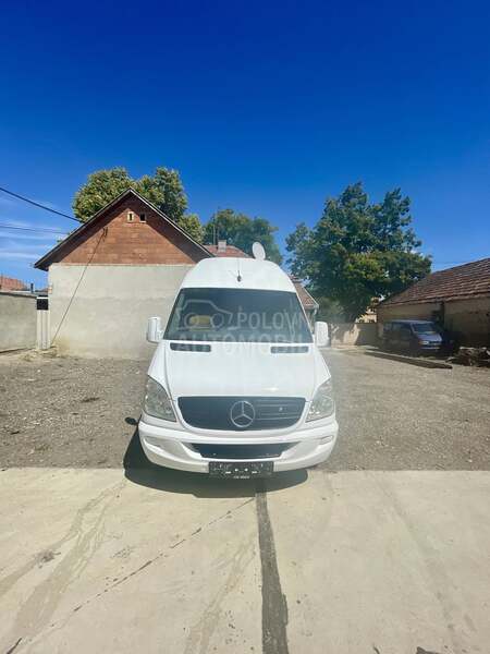 Mercedes Benz SPRINTER