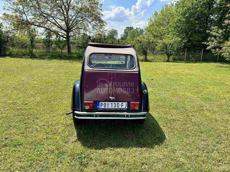 Citroen 2CV spaček