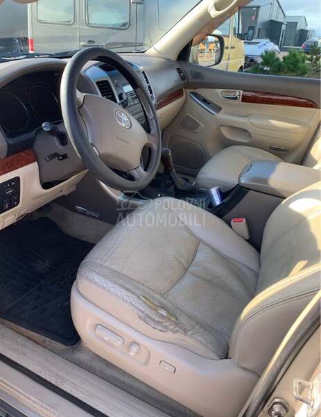 Toyota Land Cruiser 120 VX