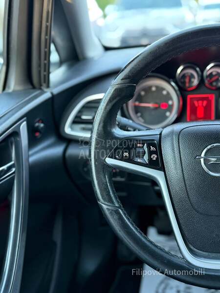 Opel Astra J RATA 89E