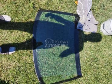 soferka zadnja limuzina za Audi A4 od 2001. do 2004. god.