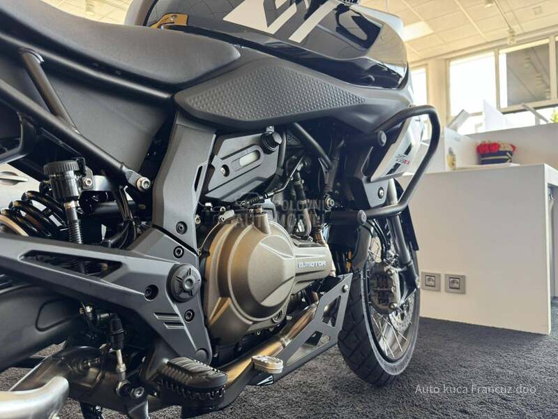 QJMOTOR 600 SX