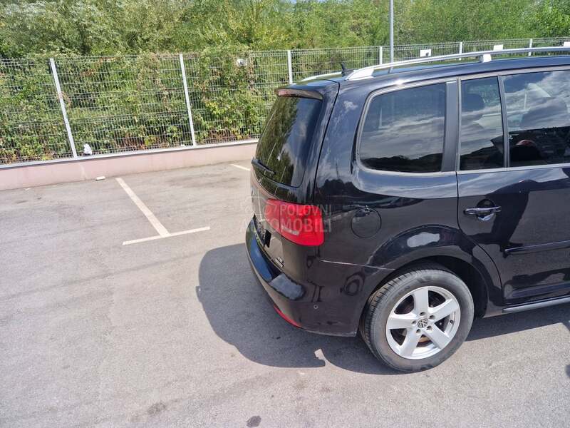 Volkswagen Touran 1.6 Tdi