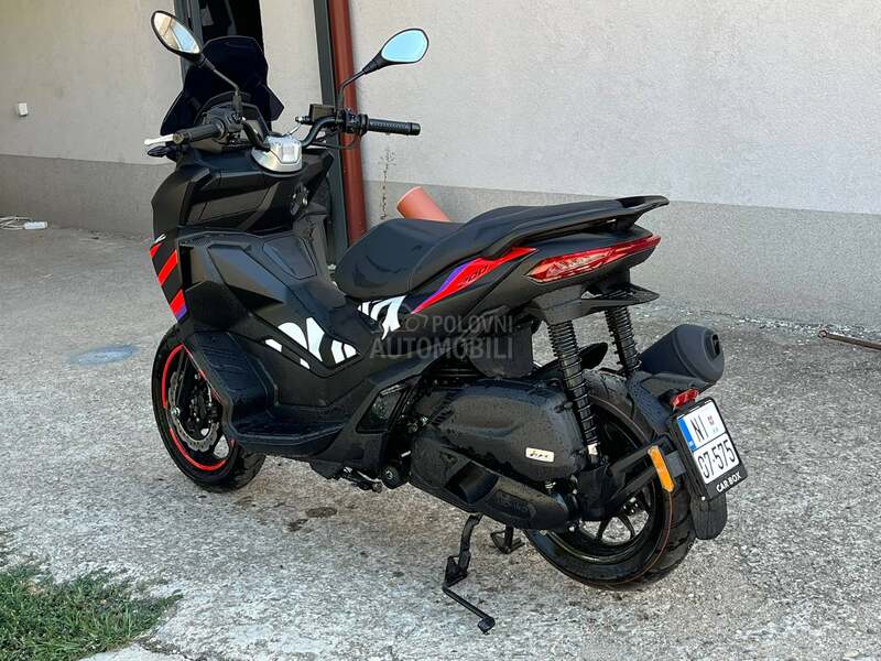 Aprilia SR GT 200 REPLICA