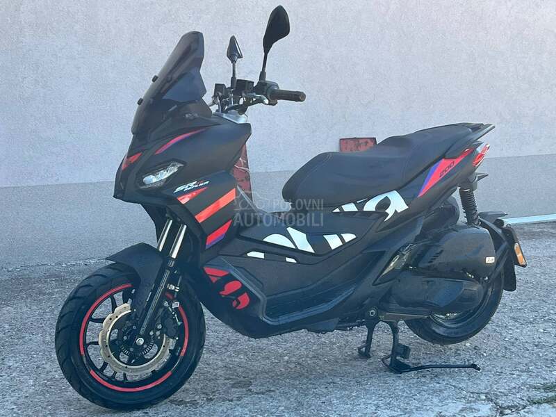 Aprilia SR GT 200 REPLICA