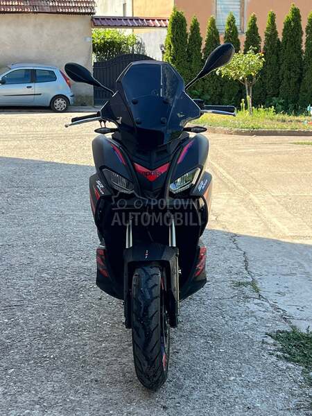 Aprilia SR GT 200 REPLICA