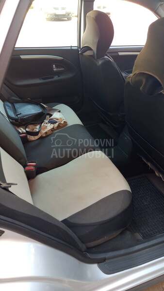 Volvo V40 1,9