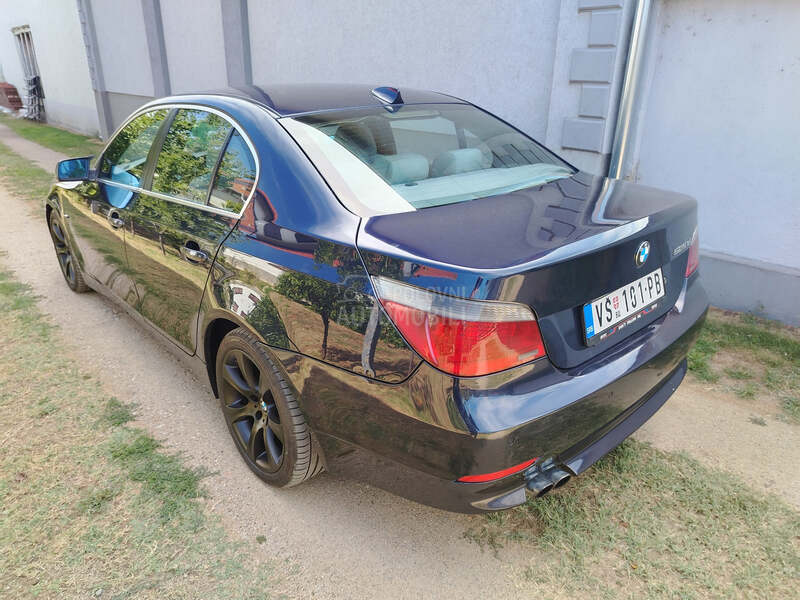 BMW 525 