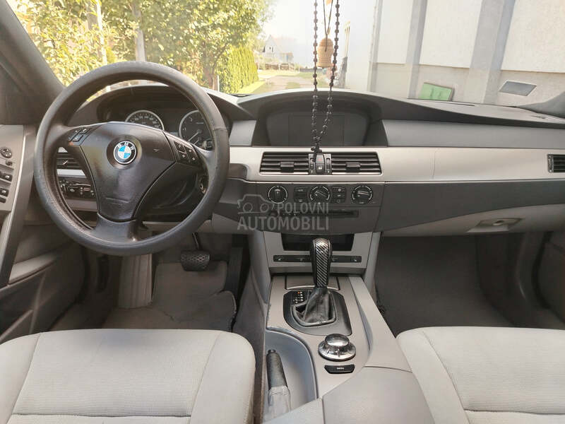 BMW 525 